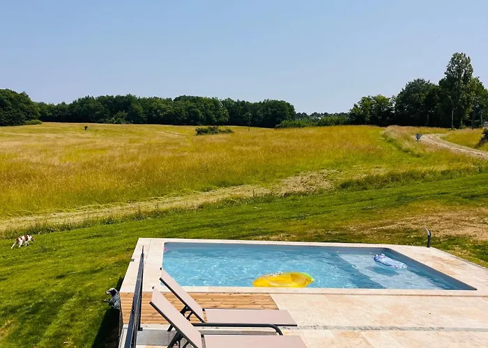 Maison Entierement Renovee Avec Piscine Privative * Esclottes