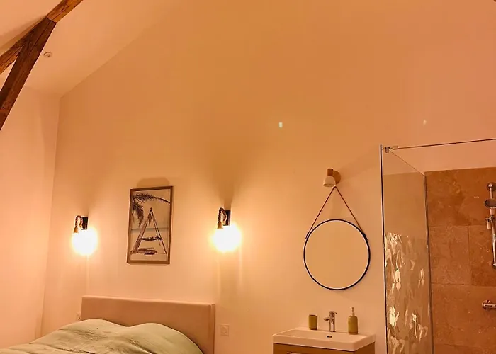 Maison Entierement Renovee Avec Piscine Privative Esclottes